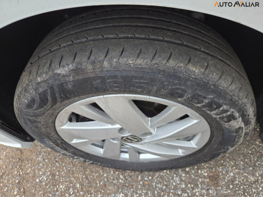 VOLKSWAGEN POLO 1.0 170 TSI MANUAL