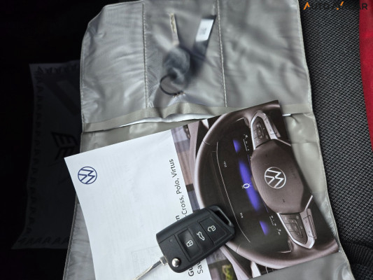 VOLKSWAGEN POLO 1.0 170 TSI MANUAL