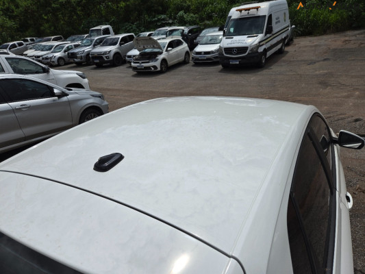 VOLKSWAGEN POLO 1.0 170 TSI MANUAL