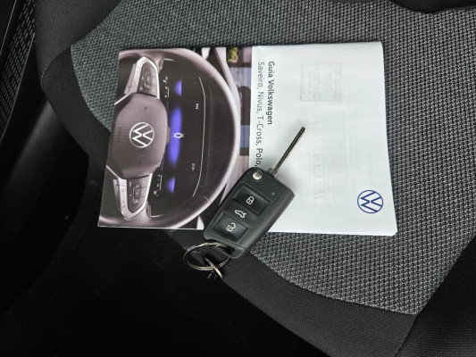 VOLKSWAGEN POLO 1.0 170 TSI MANUAL