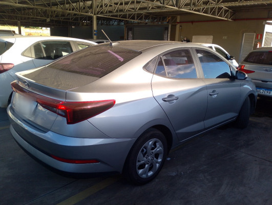HYUNDAI HB20S 1.0 12V FLEX COMFORT MANUAL