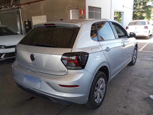 VOLKSWAGEN POLO 1.0 MPI MANUAL