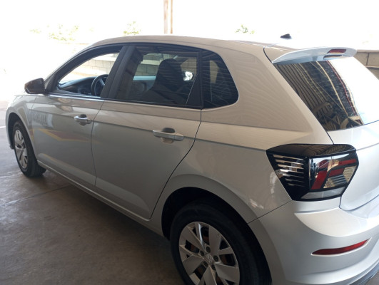 VOLKSWAGEN POLO 1.0 MPI MANUAL