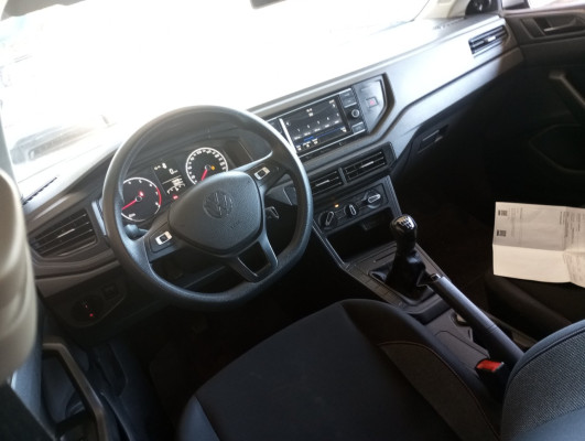 VOLKSWAGEN POLO 1.0 MPI MANUAL