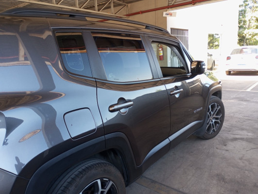 JEEP RENEGADE 1.3 T270 TURBO FLEX LONGITUDE AT6