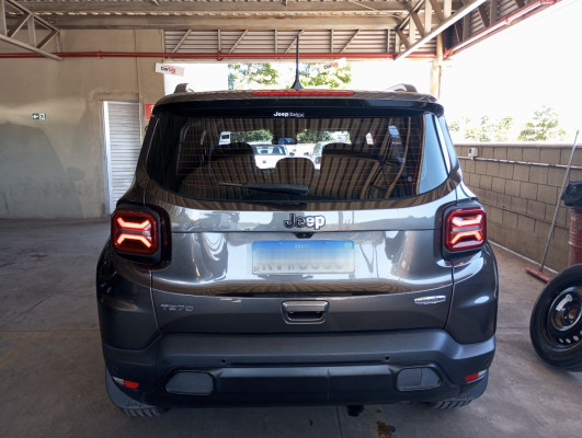JEEP RENEGADE 1.3 T270 TURBO FLEX LONGITUDE AT6