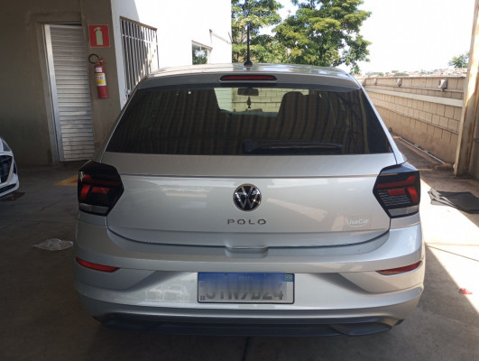 VOLKSWAGEN POLO 1.0 MPI MANUAL