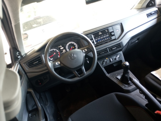 VOLKSWAGEN POLO 1.0 MPI MANUAL