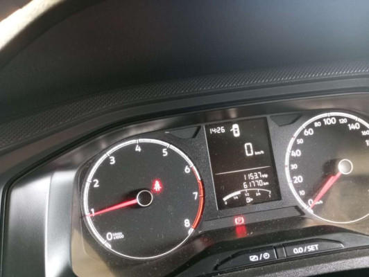 VOLKSWAGEN POLO 1.0 MPI MANUAL