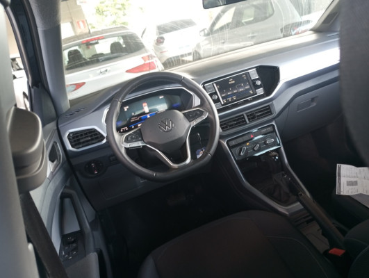 VOLKSWAGEN T-CROSS 1.0 200 TSI TOTAL FLEX AUTOM&Aacute;TICO