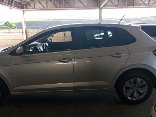 VOLKSWAGEN POLO 1.0 MPI MANUAL