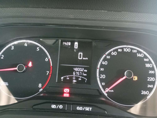 VOLKSWAGEN POLO 1.0 MPI MANUAL