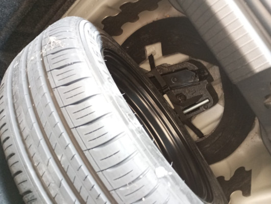 VOLKSWAGEN POLO 1.0 MPI MANUAL