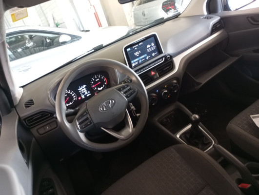 HYUNDAI HB20S 1.0 12V FLEX COMFORT MANUAL