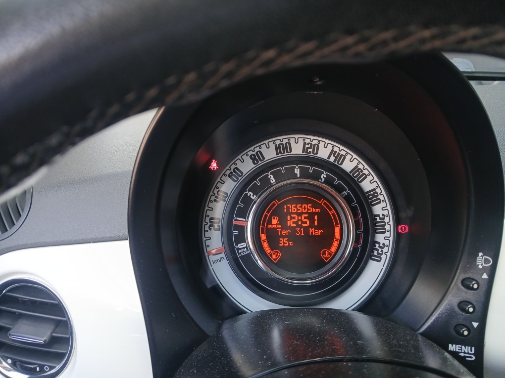 FIAT 500 1.4 CULT 8V FLEX 2P MANUAL