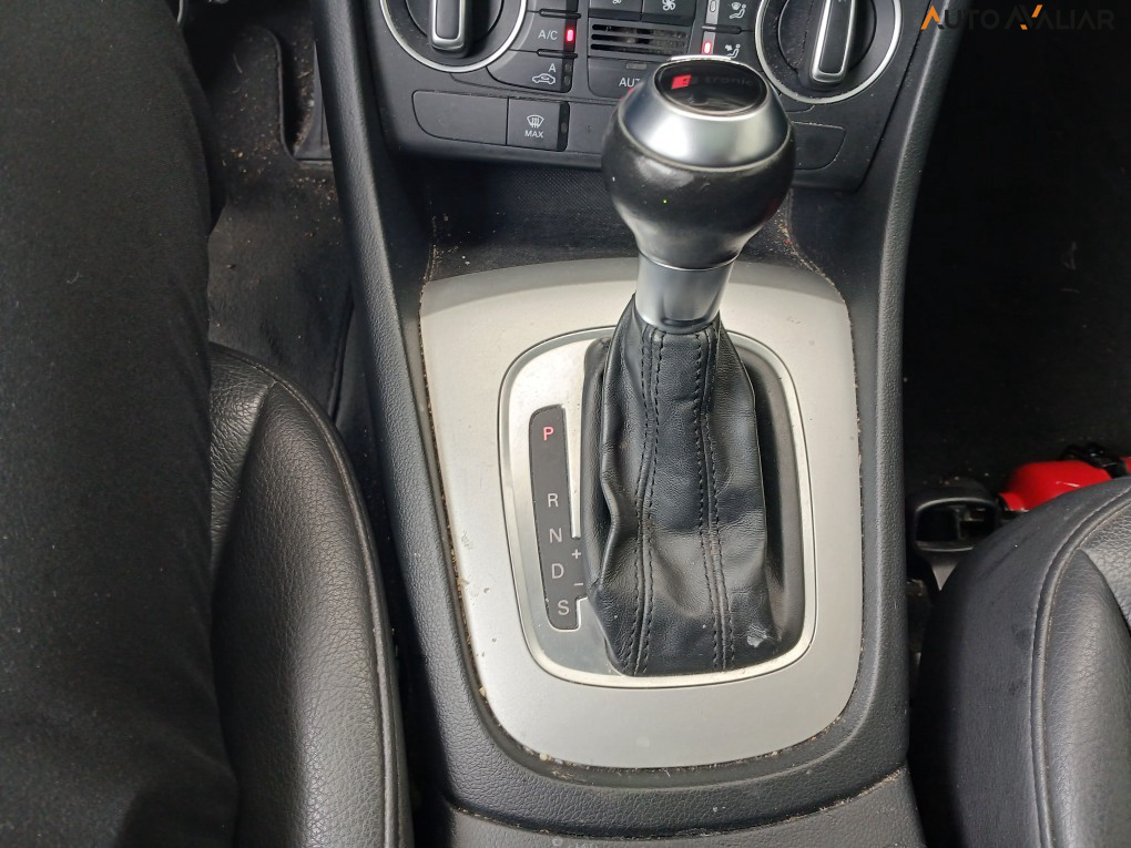 AUDI Q3 1.4 TFSI AMBIENTE GASOLINA 4P S TRONIC