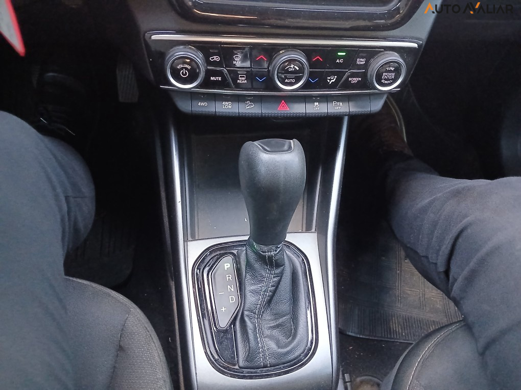 FIAT TORO 2.0 16V TURBO DIESEL FREEDOM 4WD AT9