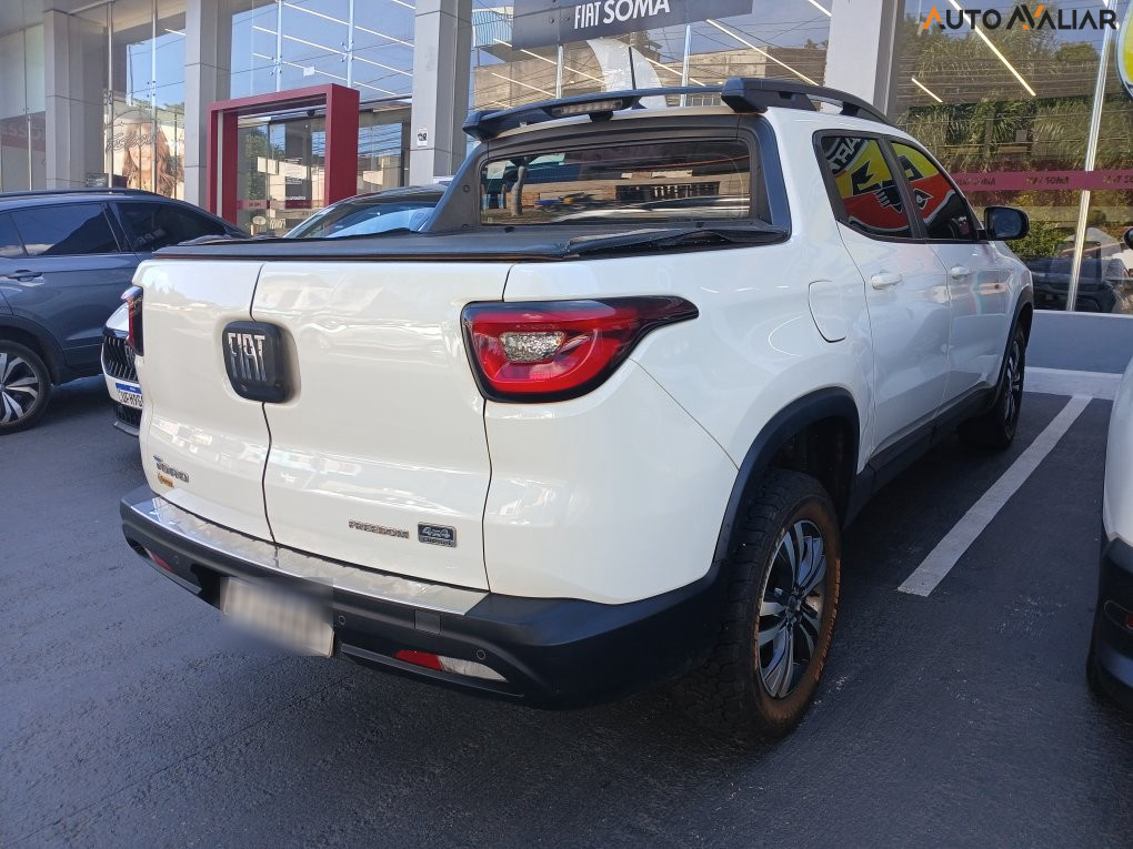 FIAT TORO 2.0 16V TURBO DIESEL FREEDOM 4WD AT9