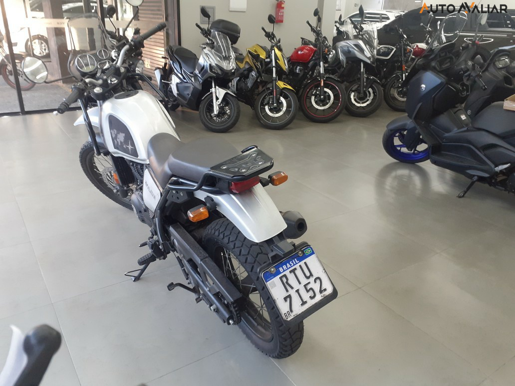 ROYAL ENFIELD HIMALAYAN  411 EFI HIMALAYAN  411 EFI