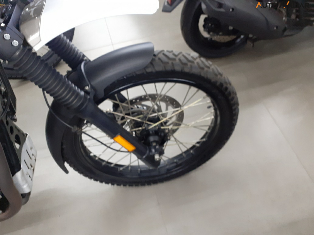 ROYAL ENFIELD HIMALAYAN  411 EFI HIMALAYAN  411 EFI