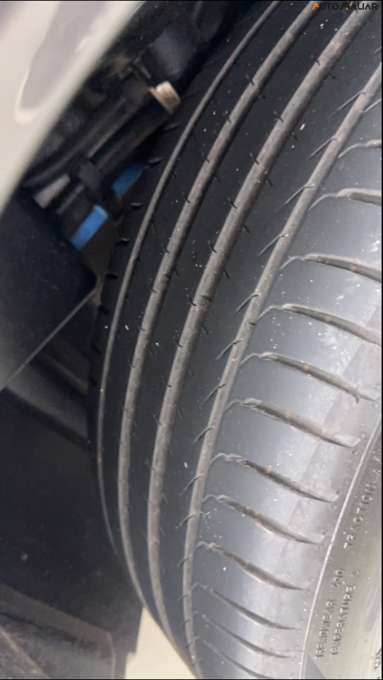 JEEP COMMANDER 2.0 HURRICANE 4 TURBO GASOLINA OVERLAND AT9