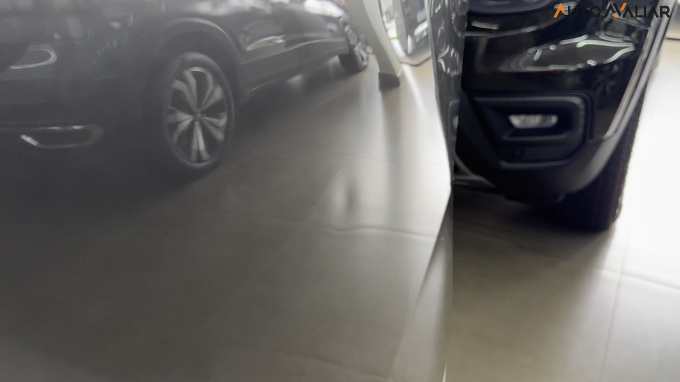 JEEP COMMANDER 2.0 HURRICANE 4 TURBO GASOLINA OVERLAND AT9