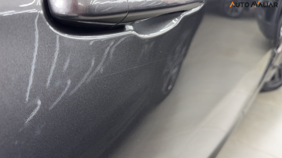 JEEP COMMANDER 2.0 HURRICANE 4 TURBO GASOLINA OVERLAND AT9