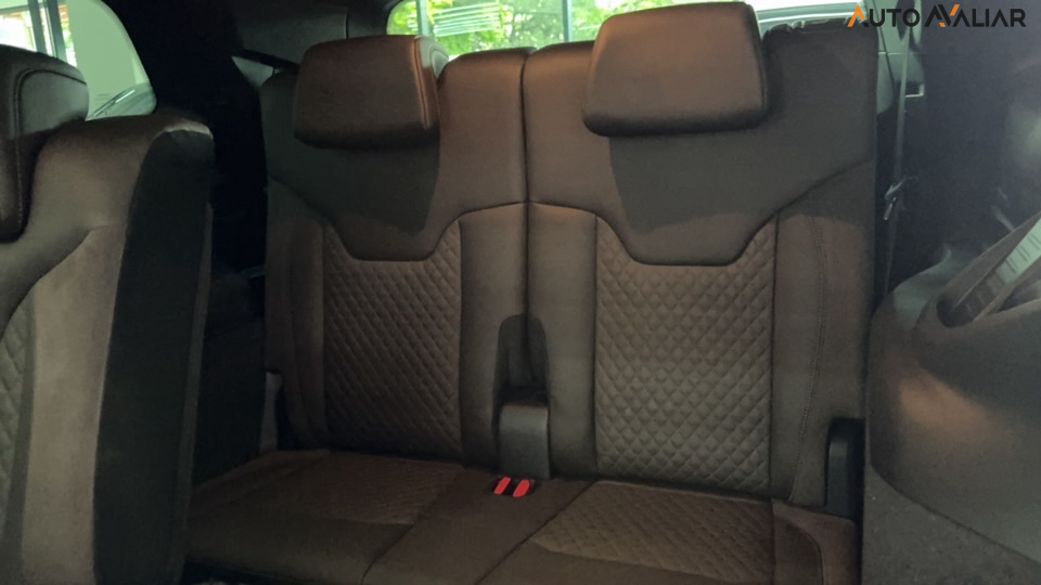 JEEP COMMANDER 2.0 HURRICANE 4 TURBO GASOLINA OVERLAND AT9