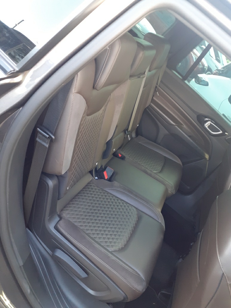 JEEP COMMANDER 2.0 TD380 TURBO DIESEL OVERLAND AT9