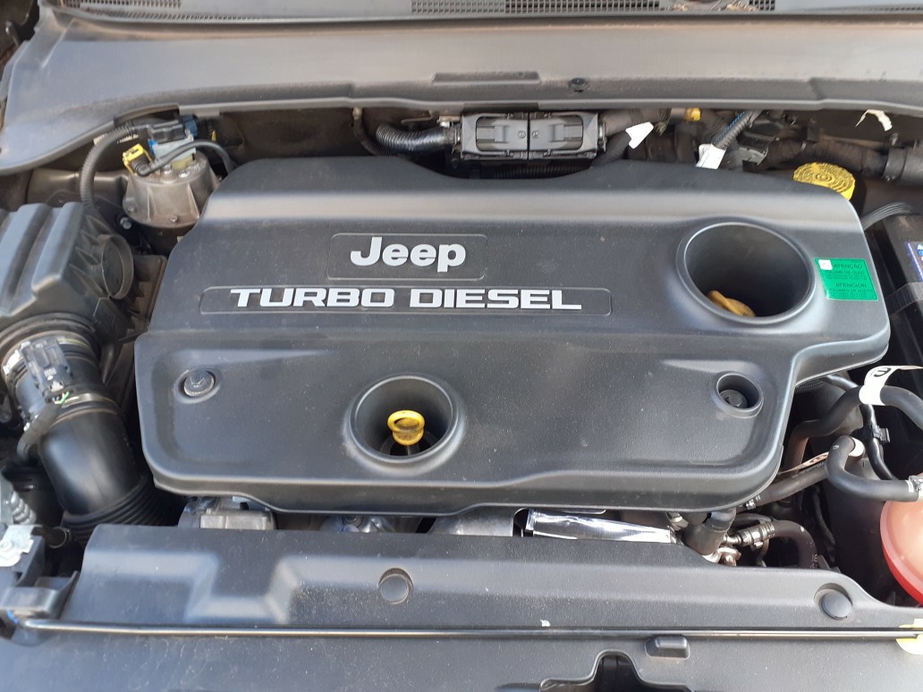 JEEP COMMANDER 2.0 TD380 TURBO DIESEL OVERLAND AT9