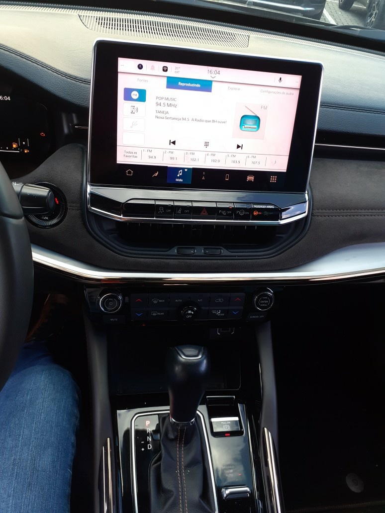 JEEP COMMANDER 2.0 TD380 TURBO DIESEL OVERLAND AT9