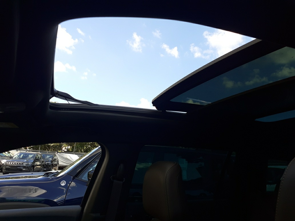 JEEP COMMANDER 2.0 TD380 TURBO DIESEL OVERLAND AT9