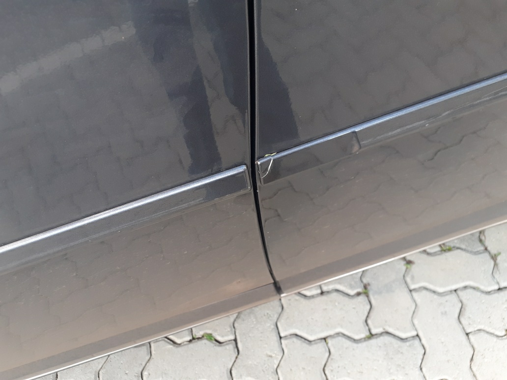 JEEP COMMANDER 2.0 TD380 TURBO DIESEL OVERLAND AT9