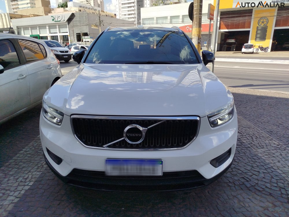 VOLVO XC40 2.0 T5 GASOLINA MOMENTUM AWD GEARTRONIC