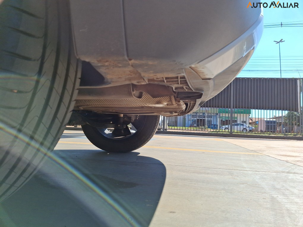 VOLKSWAGEN T-CROSS 1.0 200 TSI TOTAL FLEX AUTOM&Aacute;TICO