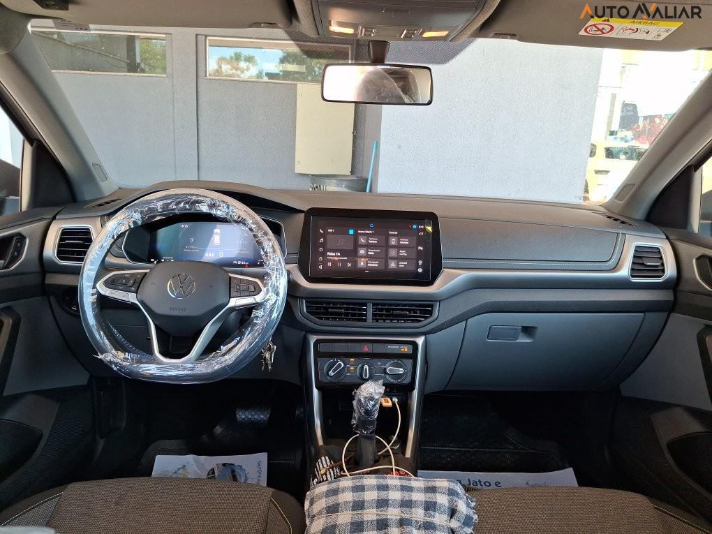 VOLKSWAGEN T-CROSS 1.0 200 TSI TOTAL FLEX AUTOM&Aacute;TICO