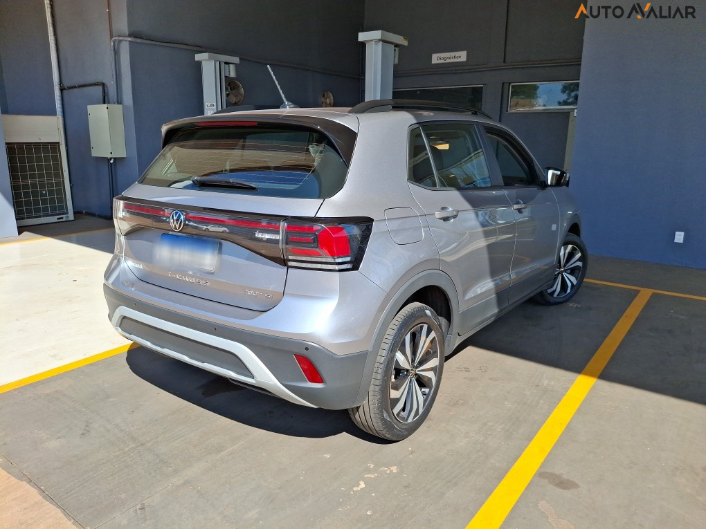 VOLKSWAGEN T-CROSS 1.0 200 TSI TOTAL FLEX AUTOM&Aacute;TICO