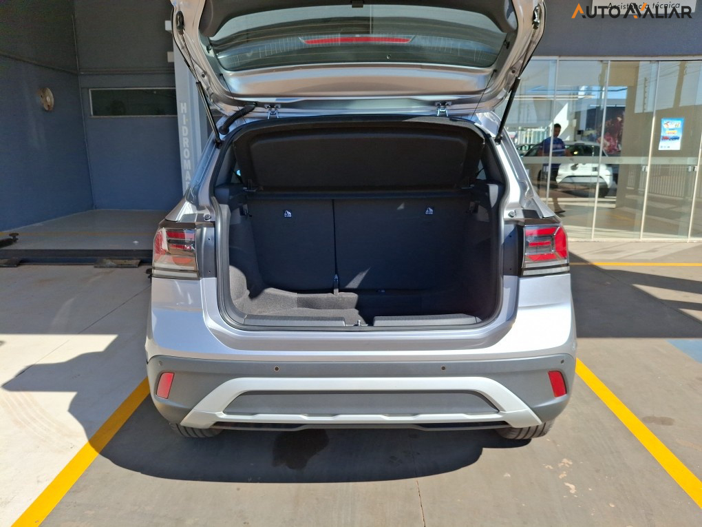 VOLKSWAGEN T-CROSS 1.0 200 TSI TOTAL FLEX AUTOM&Aacute;TICO