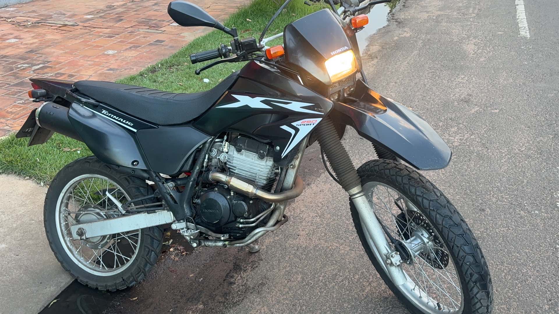 HONDA XR 250 TORNADO XR 250 TORNADO