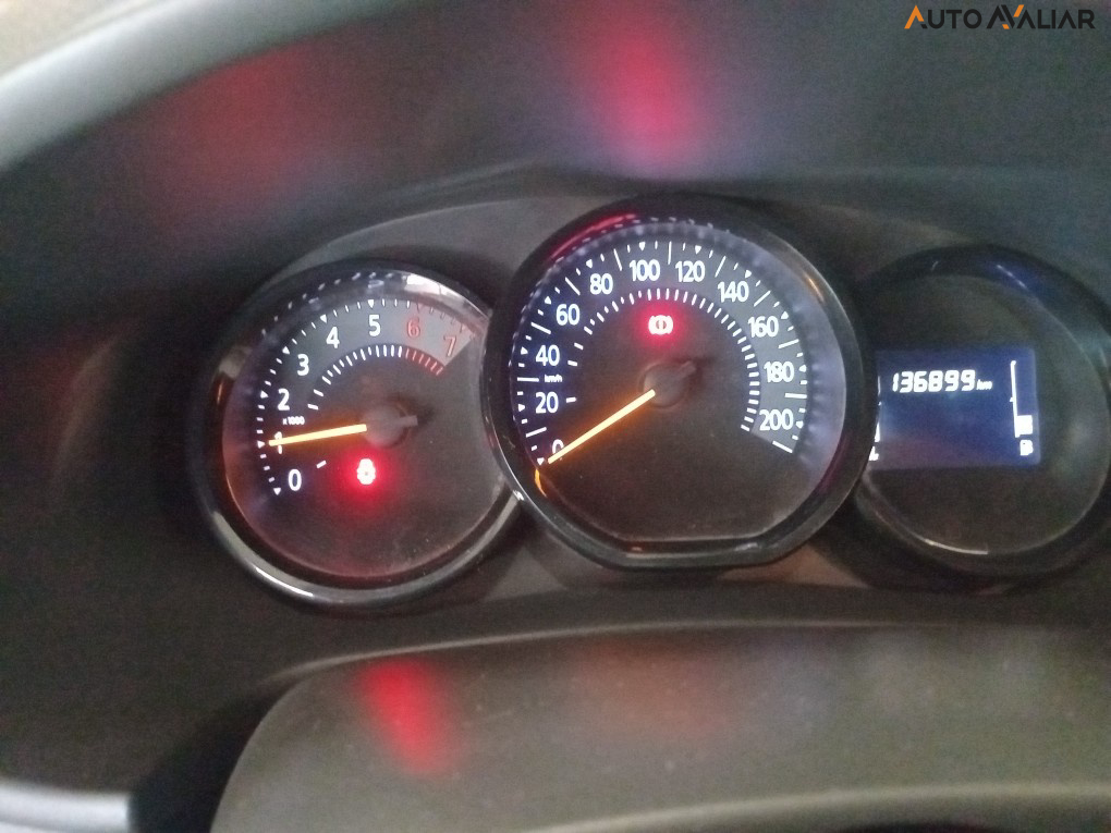 RENAULT LOGAN 1.0 12V SCE FLEX LIFE MANUAL