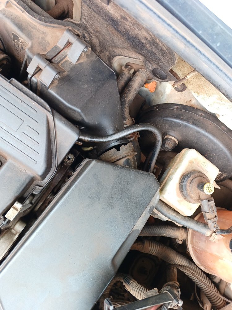 RENAULT DUSTER 2.0 DYNAMIQUE 4X2 16V FLEX 4P AUTOMATICO