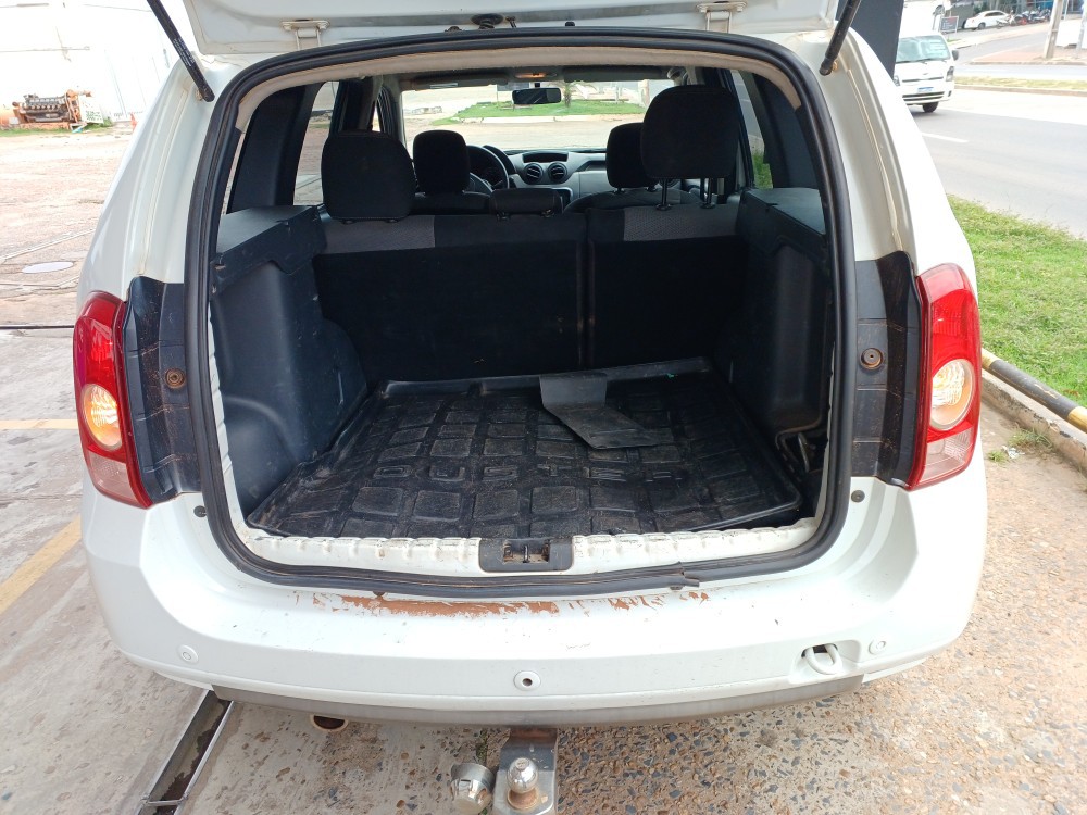 RENAULT DUSTER 2.0 DYNAMIQUE 4X2 16V FLEX 4P AUTOMATICO