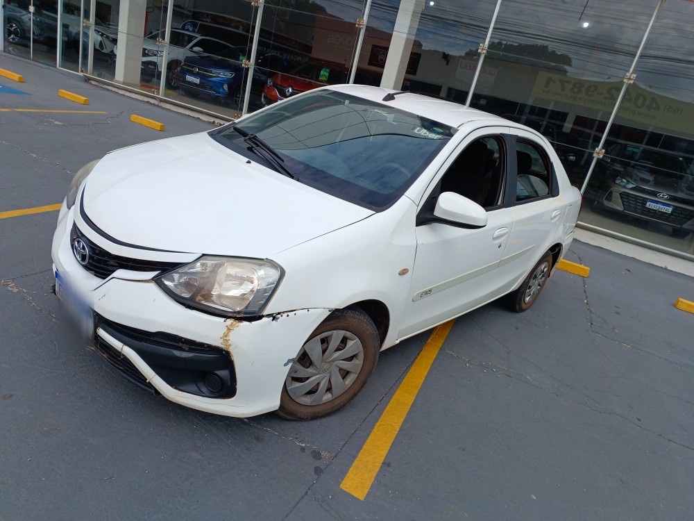 TOYOTA ETIOS 1.5 XS SEDAN 16V FLEX 4P AUTOMATICO