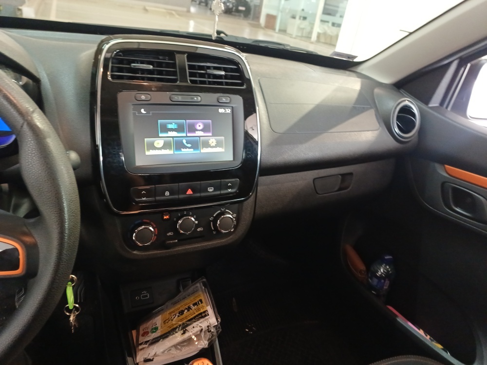 RENAULT KWID 1.0 12V SCE FLEX OUTSIDER MANUAL