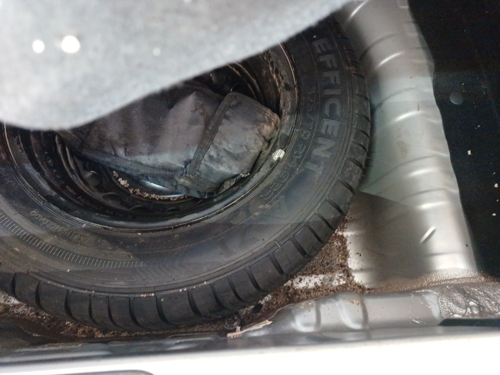 RENAULT KWID 1.0 12V SCE FLEX OUTSIDER MANUAL