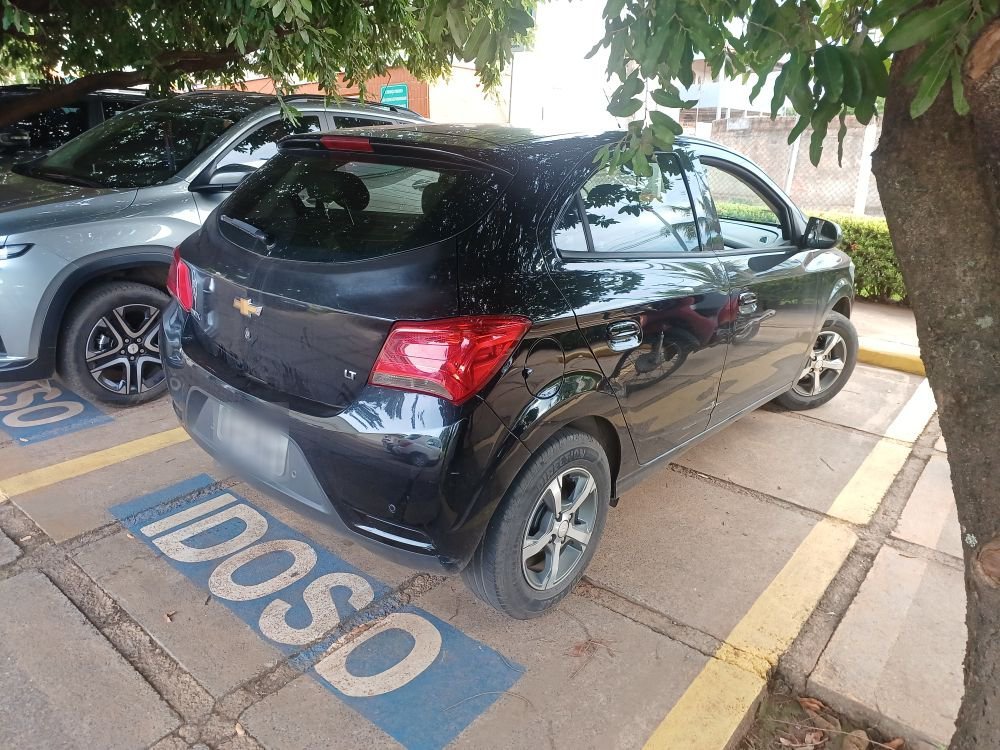 CHEVROLET ONIX 1.0 MPFI LT 8V FLEX 4P MANUAL