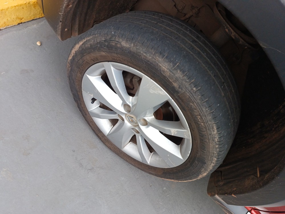 RENAULT SANDERO 1.6 STEPWAY 16V FLEX 4P MANUAL