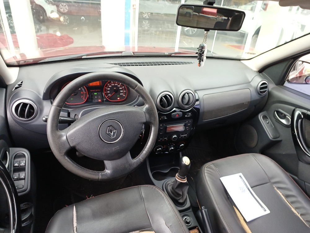 RENAULT SANDERO 1.6 STEPWAY 16V FLEX 4P MANUAL