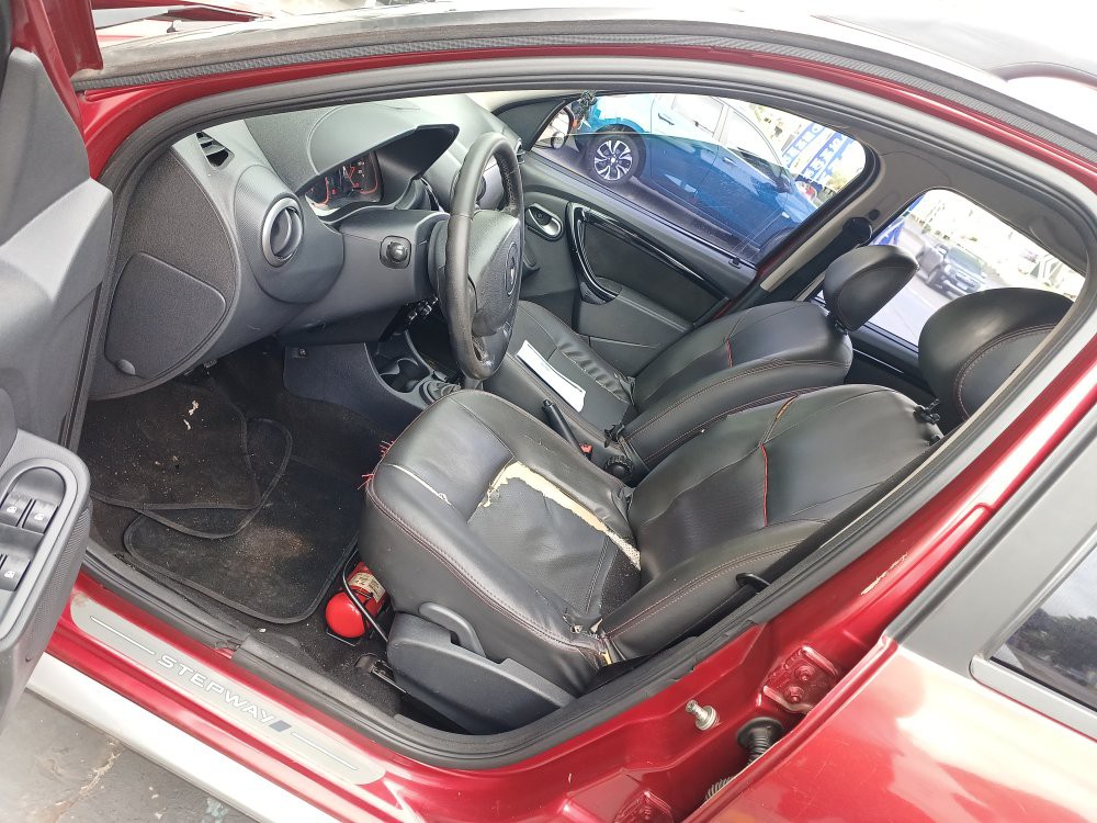 RENAULT SANDERO 1.6 STEPWAY 16V FLEX 4P MANUAL