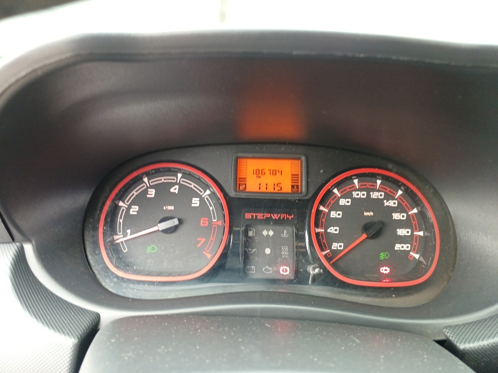 RENAULT SANDERO 1.6 STEPWAY 16V FLEX 4P MANUAL